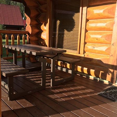 Yoho Chalets Villa Golden Kültér fotó