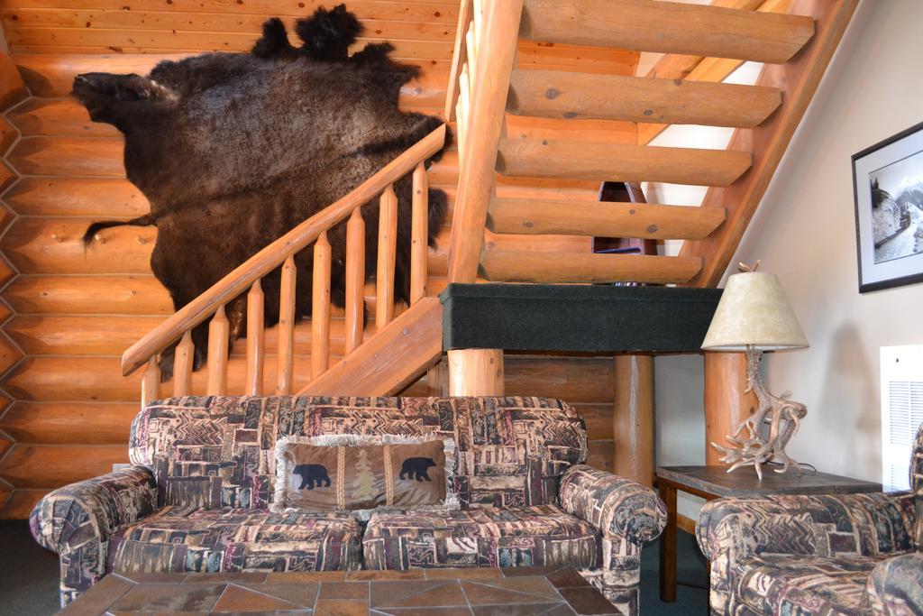 Yoho Chalets Villa Golden Kültér fotó