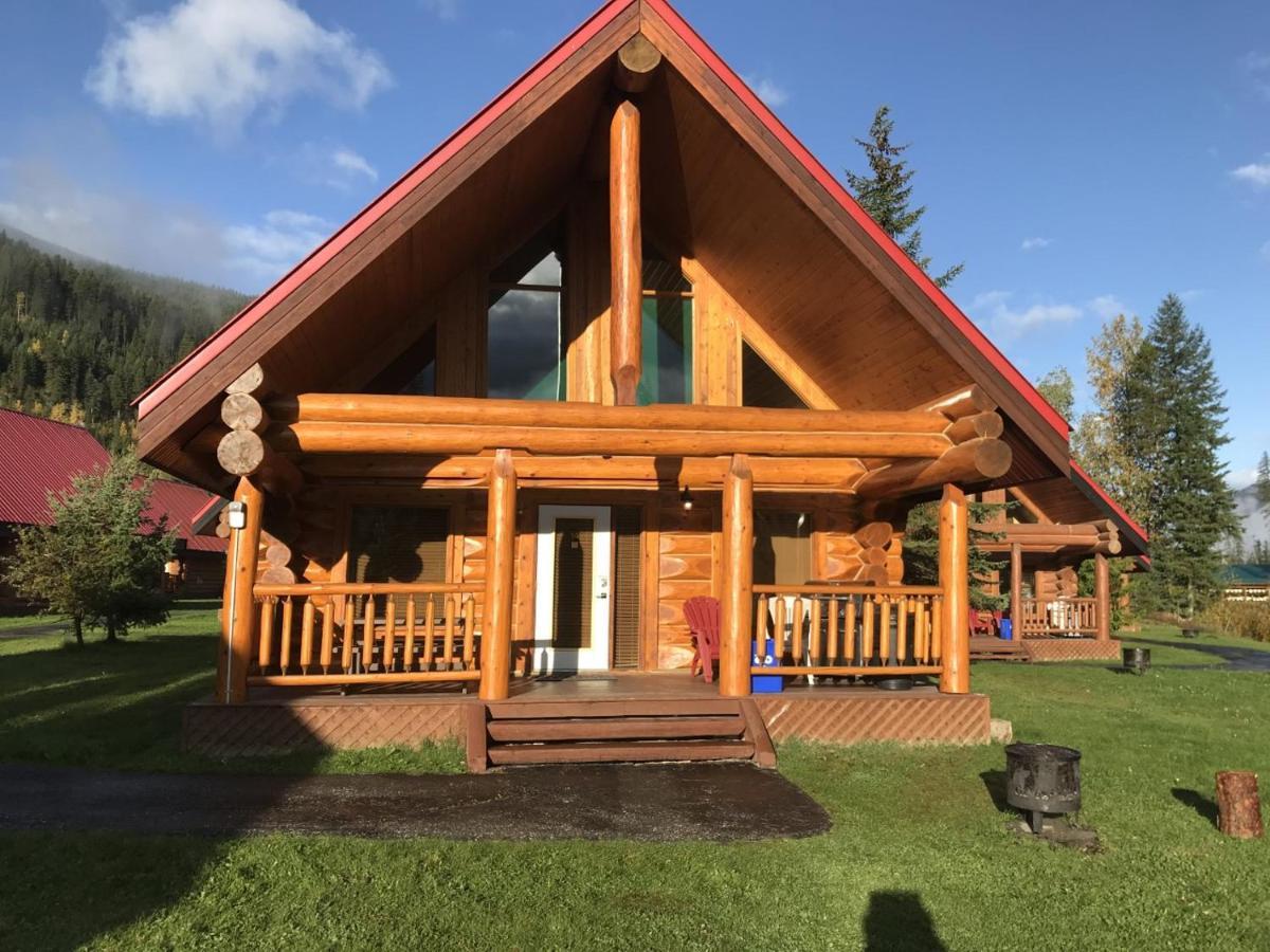 Yoho Chalets Villa Golden Kültér fotó
